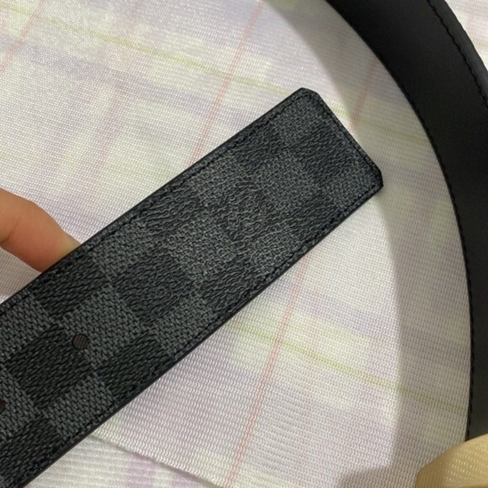 LV Damier Graphite leather belt with gold monogram buckle - Picture 3 of 4